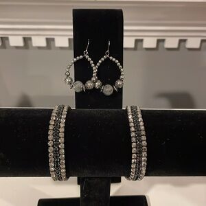 Set: Earrings and 6pc bracelet